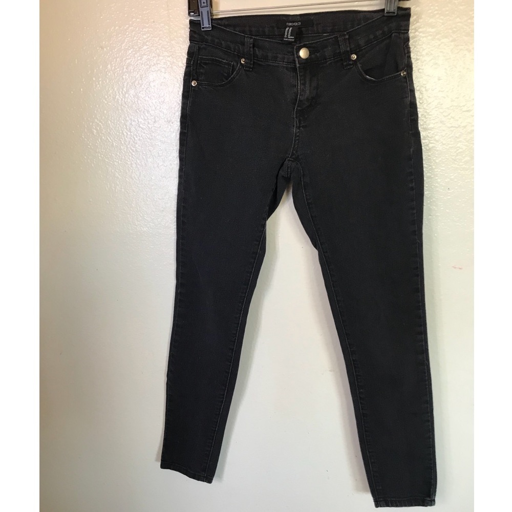 Black forever 21 jeans.
